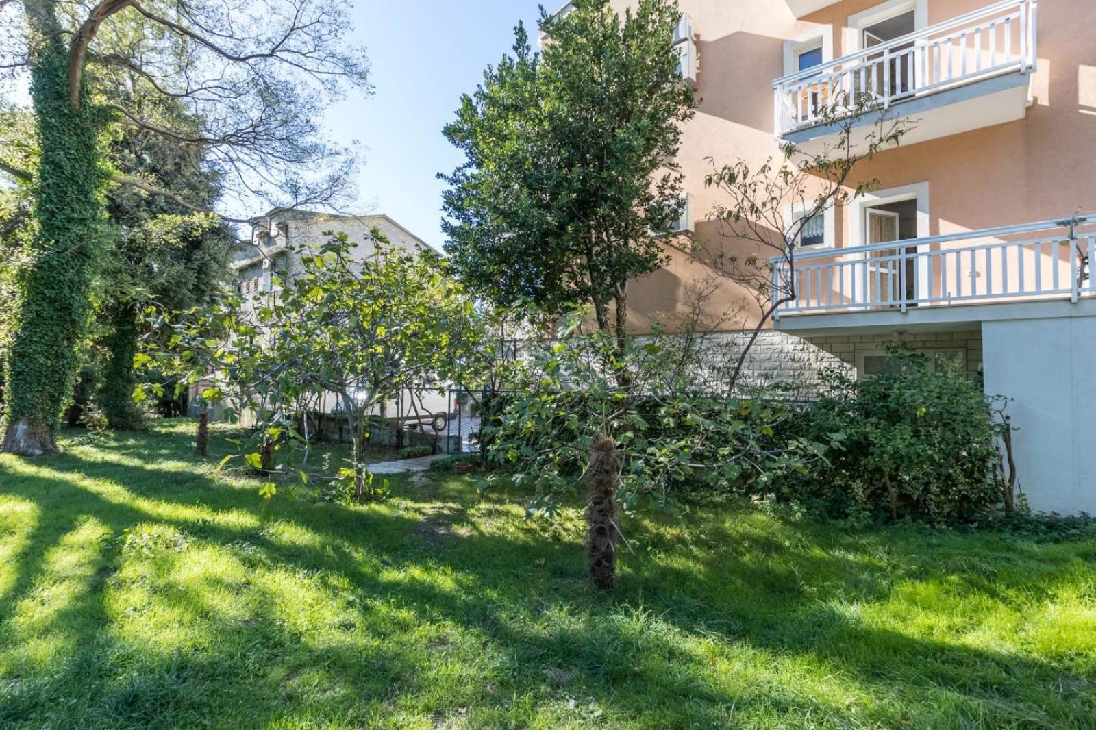 Apartments Dino Kaštela Extérieur photo